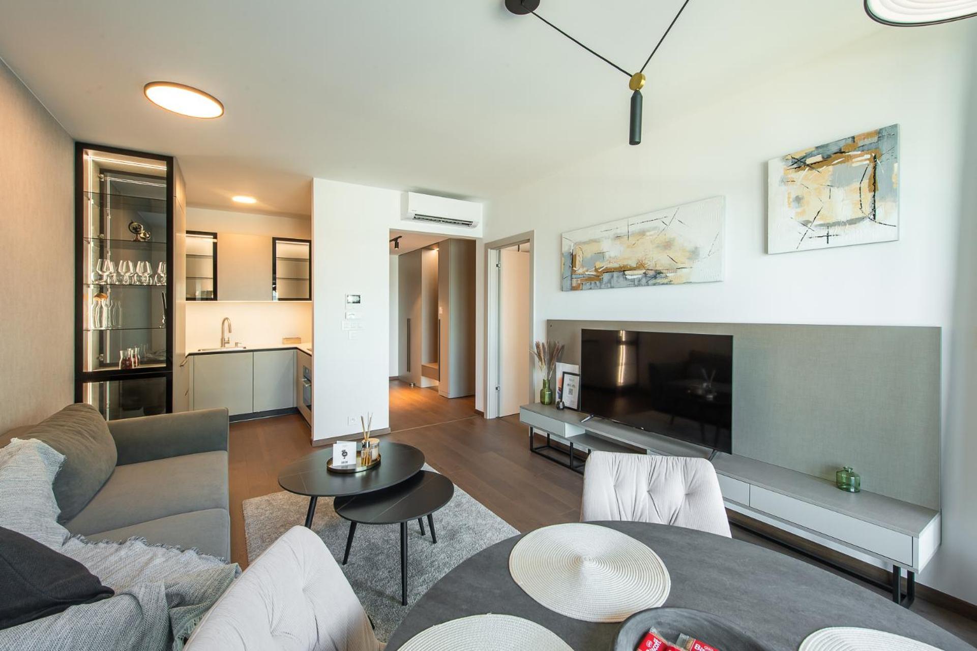 Nikas Eurovea Apartments - Free Parking ブラチスラヴァ エクステリア 写真