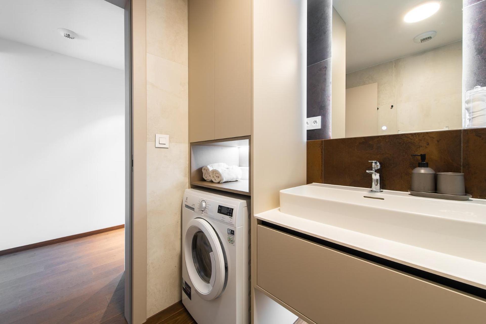 Nikas Eurovea Apartments - Free Parking ブラチスラヴァ エクステリア 写真